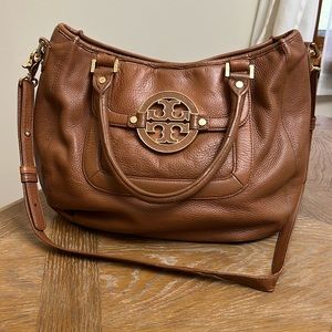 Tory Burch Amanda brown pebbled leather crossbody hobo bag